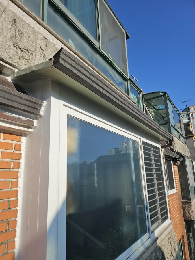 물받이누수 수리 후 1